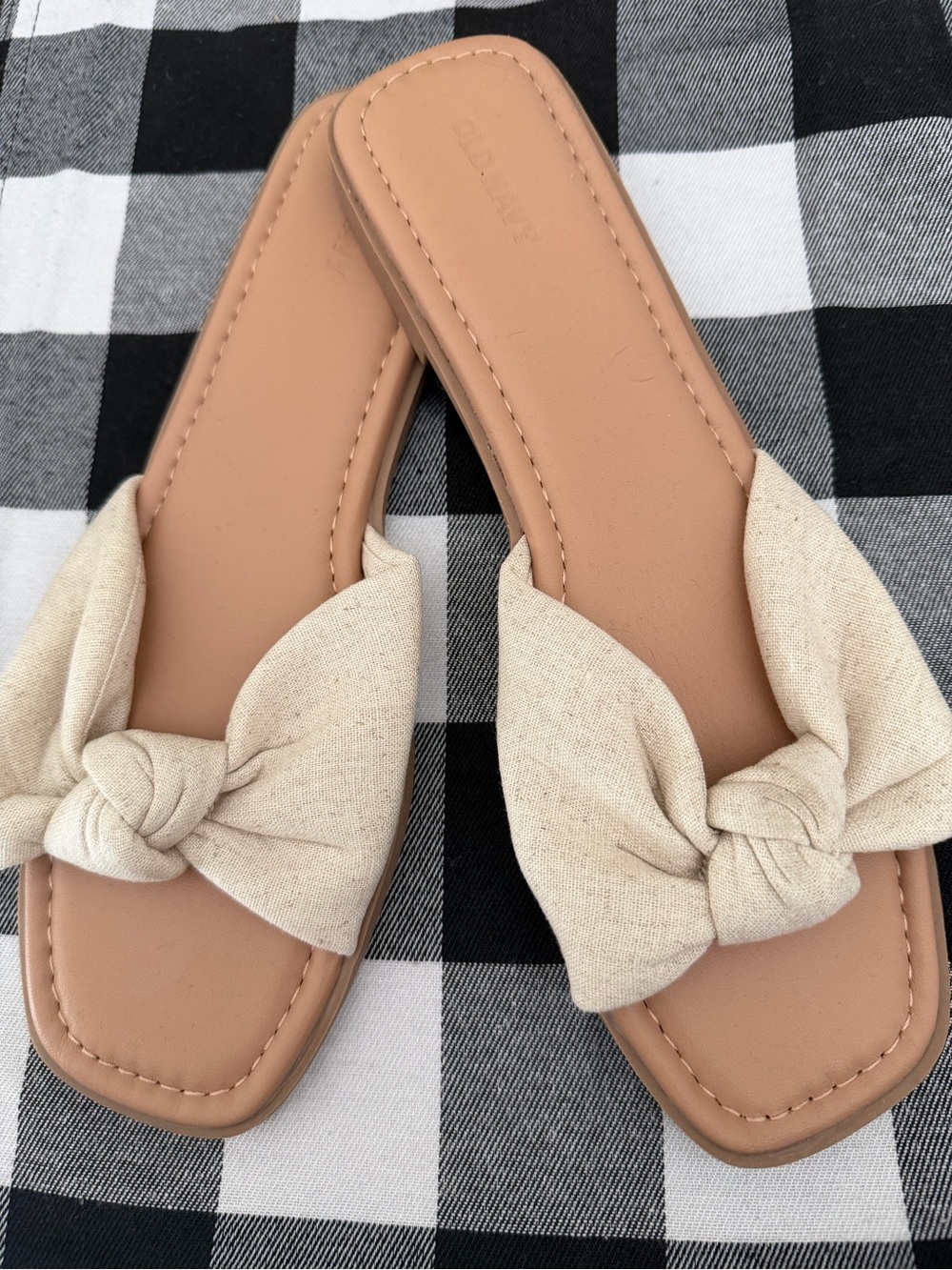 Old Navy Cream Knotted Slide Sandals